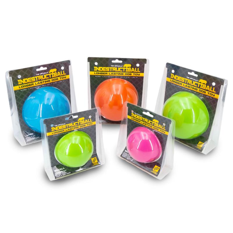 4 verschiedene Farben des Indestructiballs von Happy Pet