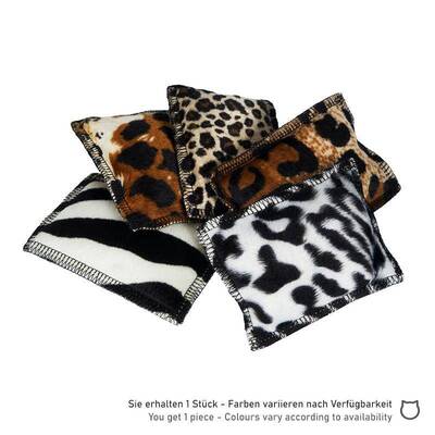 4cats Wildlife Edition Schmusekissen Präsentation liegend