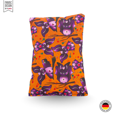 Raschelkissen für Katzen, Grundfarbe orange, mit Halloween-Fledermaus-Motiven, Ansicht von vorne