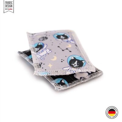 4cats Katzenspielzeug Space Kollektion Schmusekissen uebereinander