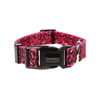 Doodlebone Bold Hundehalsband Tarn Pink Verschluss