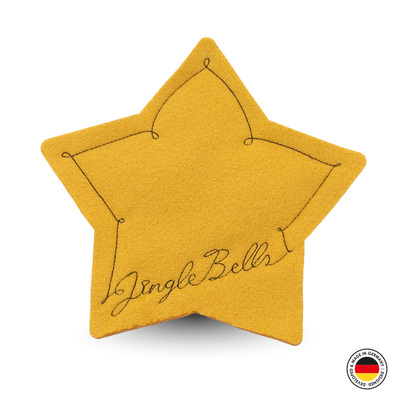 Katzenspielzeug in Form eines Sterns, aus gelbem Stoff mit aufgenähtem Schriftzug Jingle Bells, Vorderansicht